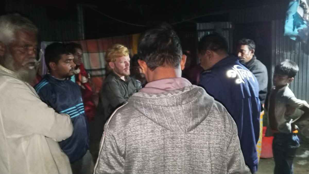 সিরাজগঞ্জে ইভটিজিংয়ে বাধা, সংঘর্ষে নিহত ১