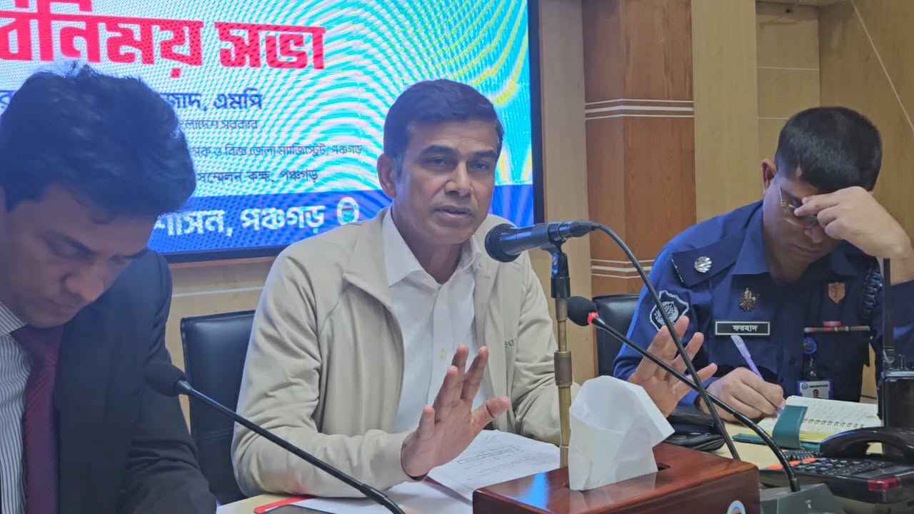 ‘মন্ত্রীরা সকাল ৯টার মধ্যে অফিসে পৌঁছতে হয়, প্রধানমন্ত্রী পৌনে ৯টায়’