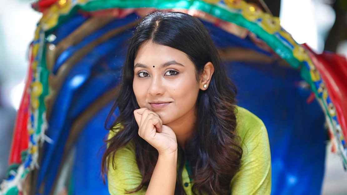 আজান দিতে মসজিদের সামনে বসে থাকতাম: তাবাসসুম ছোঁয়া 