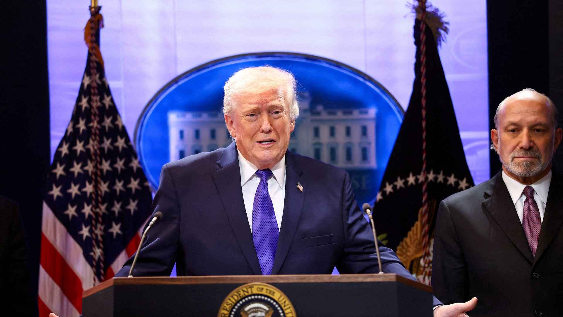 বয়স বাড়ার সঙ্গে সঙ্গে 'ক্ষ্যাপাটে' হয়ে যাচ্ছেন ট্রাম্প!