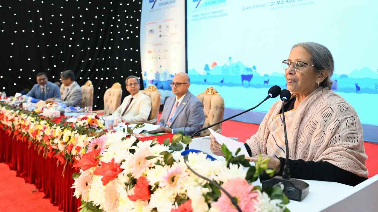 ‘প্রাণিস্বাস্থ্য নিরাপত্তায় সরকার ও বেসরকারি খাতের সমন্বয় দরকার’