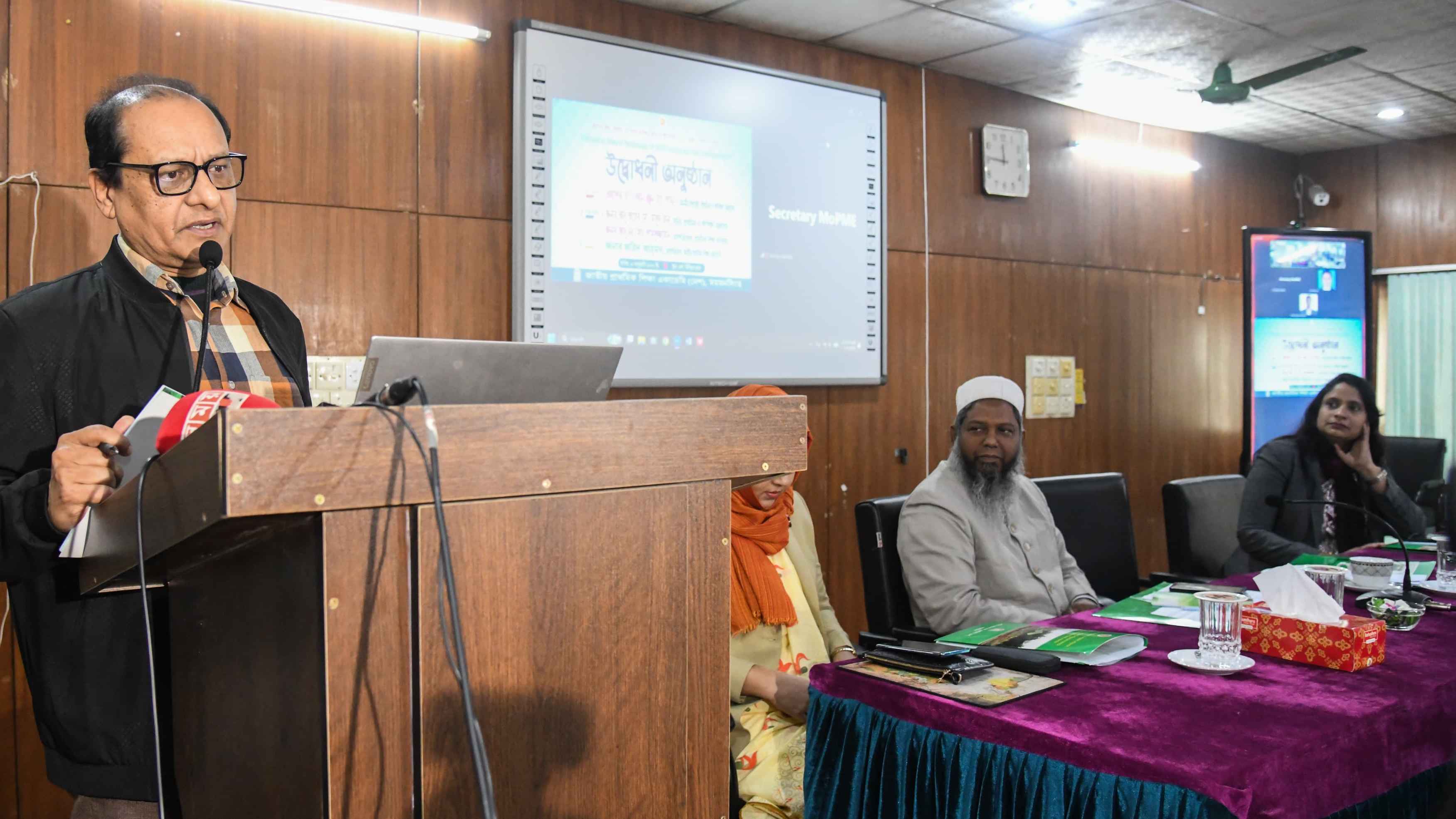 দেশকে এগিয়ে নিতে বাস্তবমুখী গবেষণার বিকল্প নেই: গণশিক্ষা উপদেষ্টা