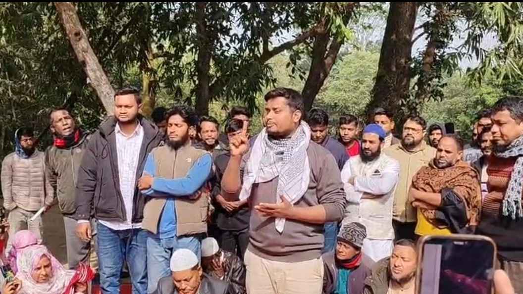 ভোট কেন্দ্র দখল করতে আসলে প্রতিহত করা হবে: হাসনাত আবদুল্লাহ