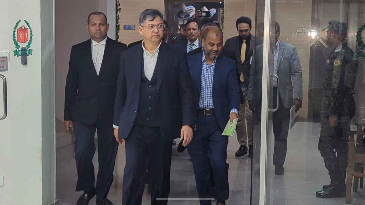 সিইসির সঙ্গে বৈঠকে সালাহউদ্দিনের নেতৃত্বে বিএনপির প্রতিনিধি দল