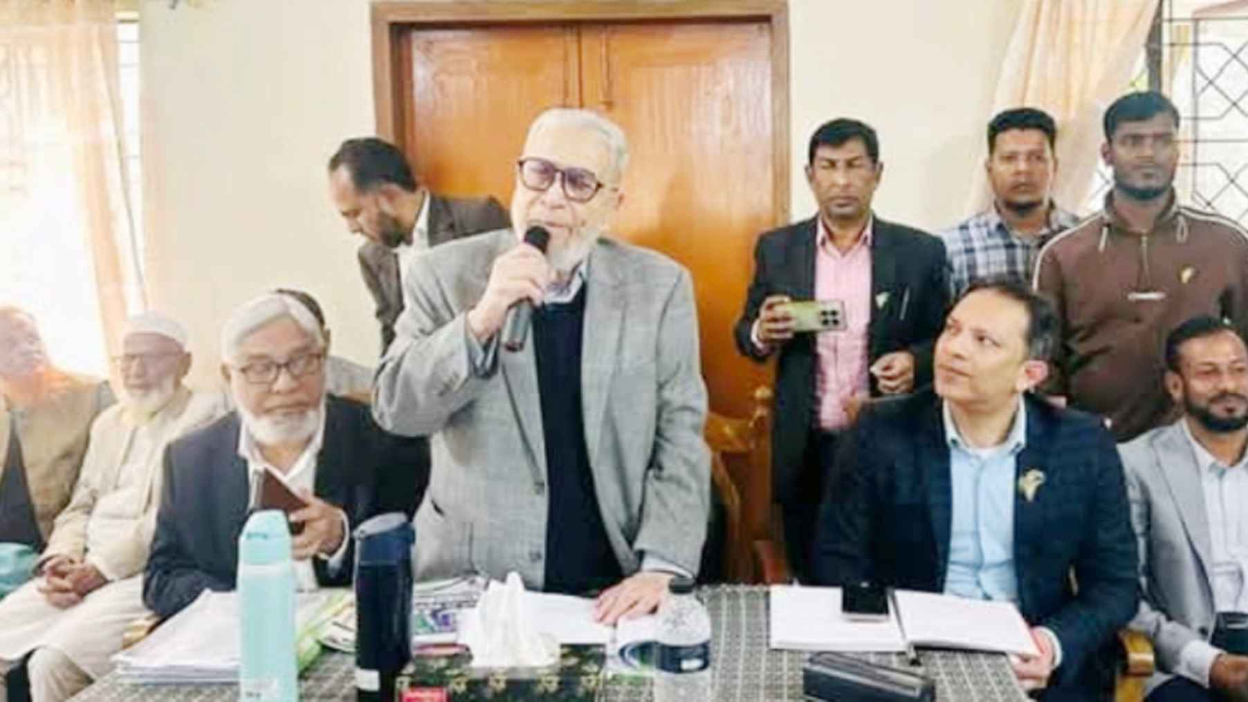 ‘তারেক রহমানের নেতৃত্বেই বাংলাদেশ মাথা উঁচু করে দাঁড়াবে’