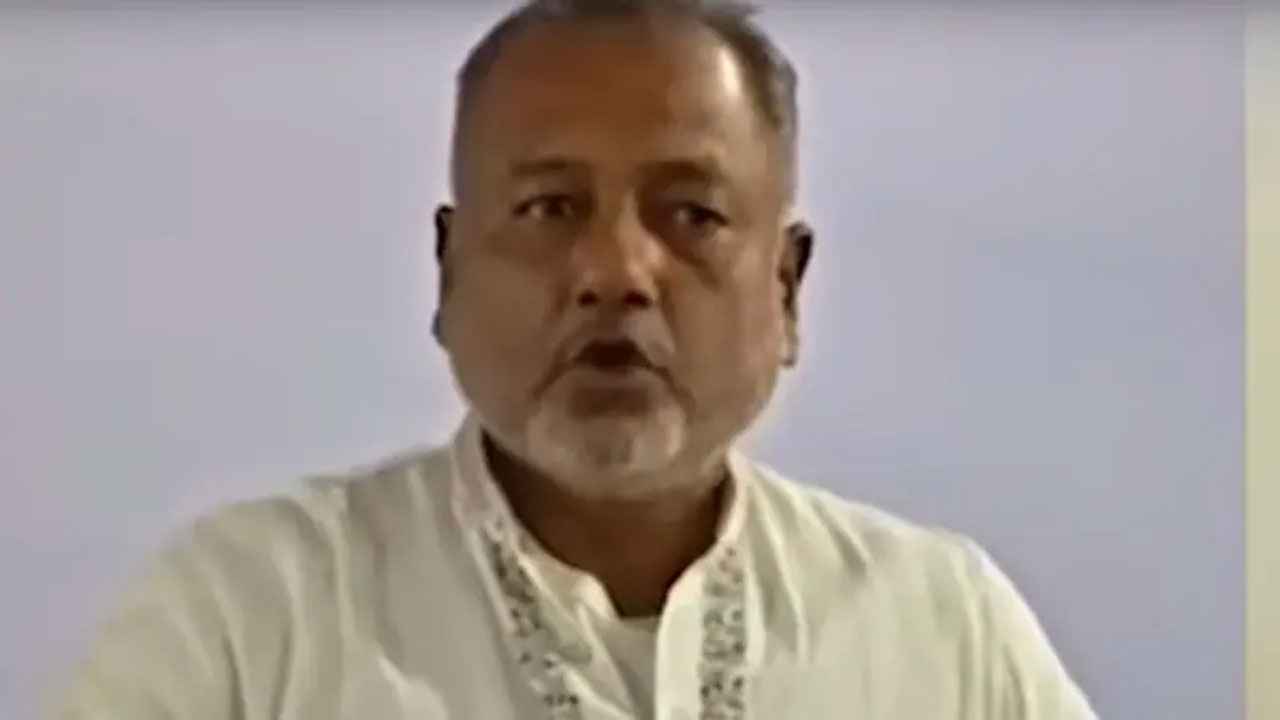 গায়ে বুলেট প্রুফ জ্যাকেট বিএনপি প্রার্থীর, বললেন ‘জীবনের হুমকি আছে’