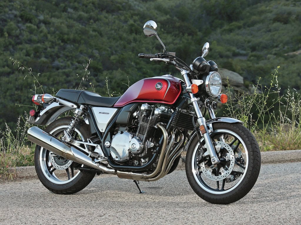 2013-CB1100-Motorcyclist