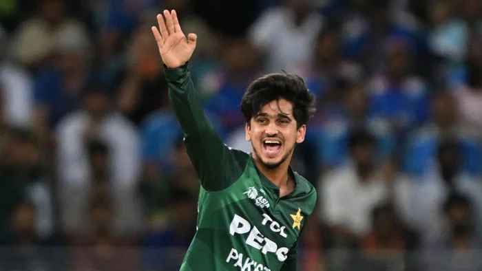 অলরাউন্ডার হওয়ার কৃতিত্ব পিএসএল আর কোচদের দিলেন পাকিস্তানি ওপেনার