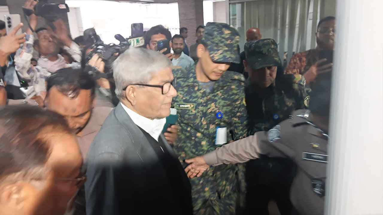 সিইসির সঙ্গে বৈঠকে মির্জা ফখরুল