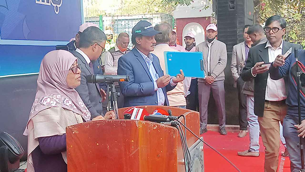 আর কোনো রক্তপাত-আন্দোলন চাই না: স্বাস্থ্য উপদেষ্টা