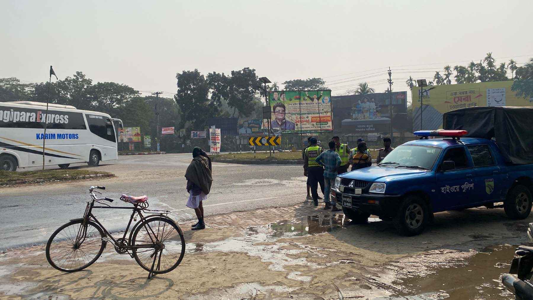 ফকিরহাটে ট্রাকের চাকায় পিষ্ট হয়ে বাইসাইকেল চালক নিহত