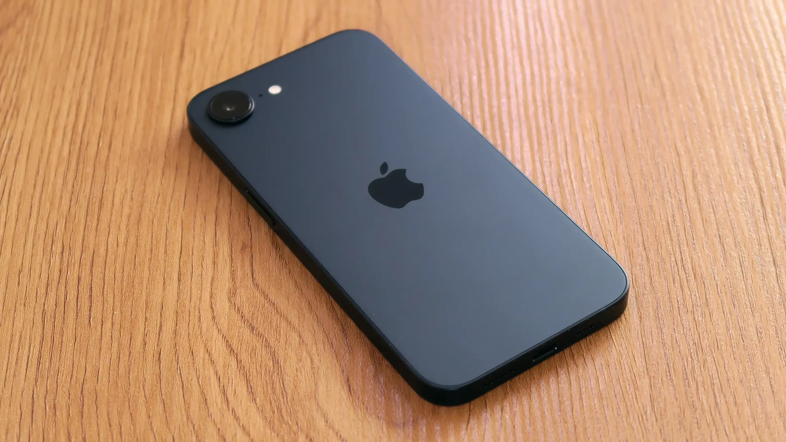 Apple-iPhone-17e-scaled