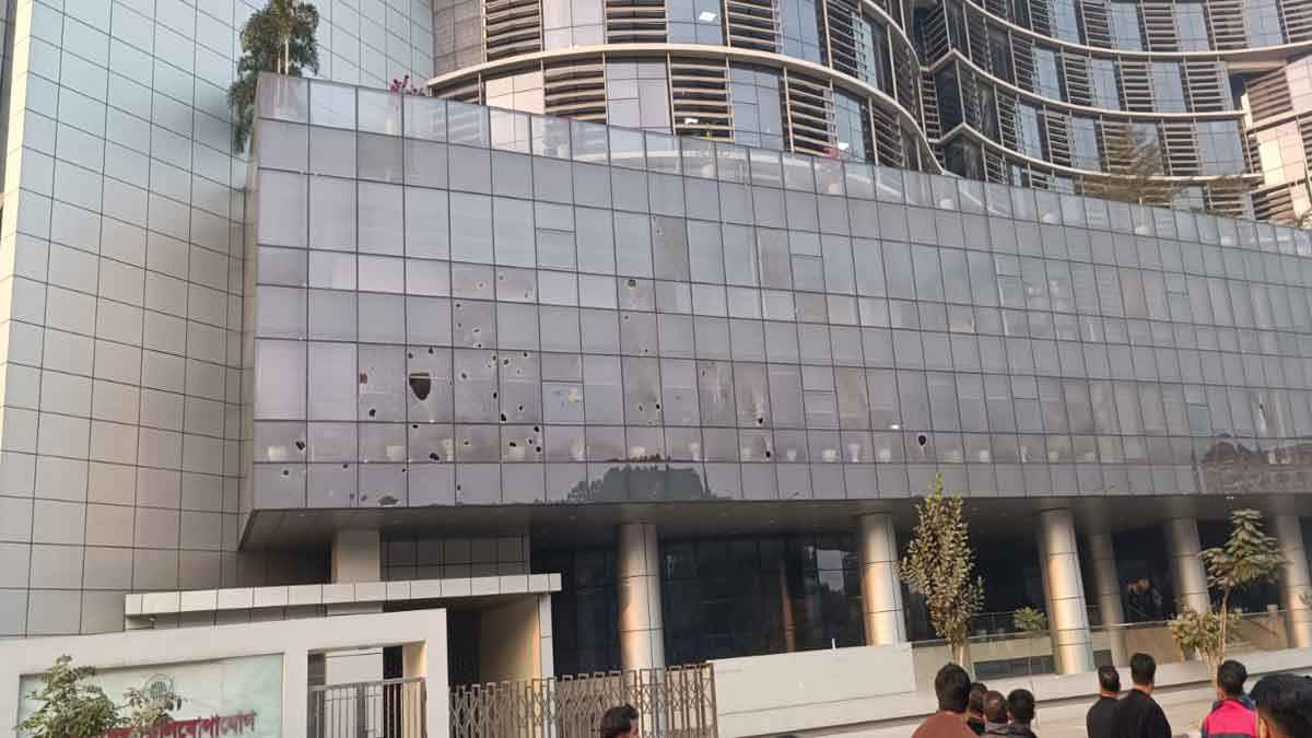 রাজধানীতে বিটিআরসি ভবন ভাঙচুর, কয়েকজন গ্রেফতার