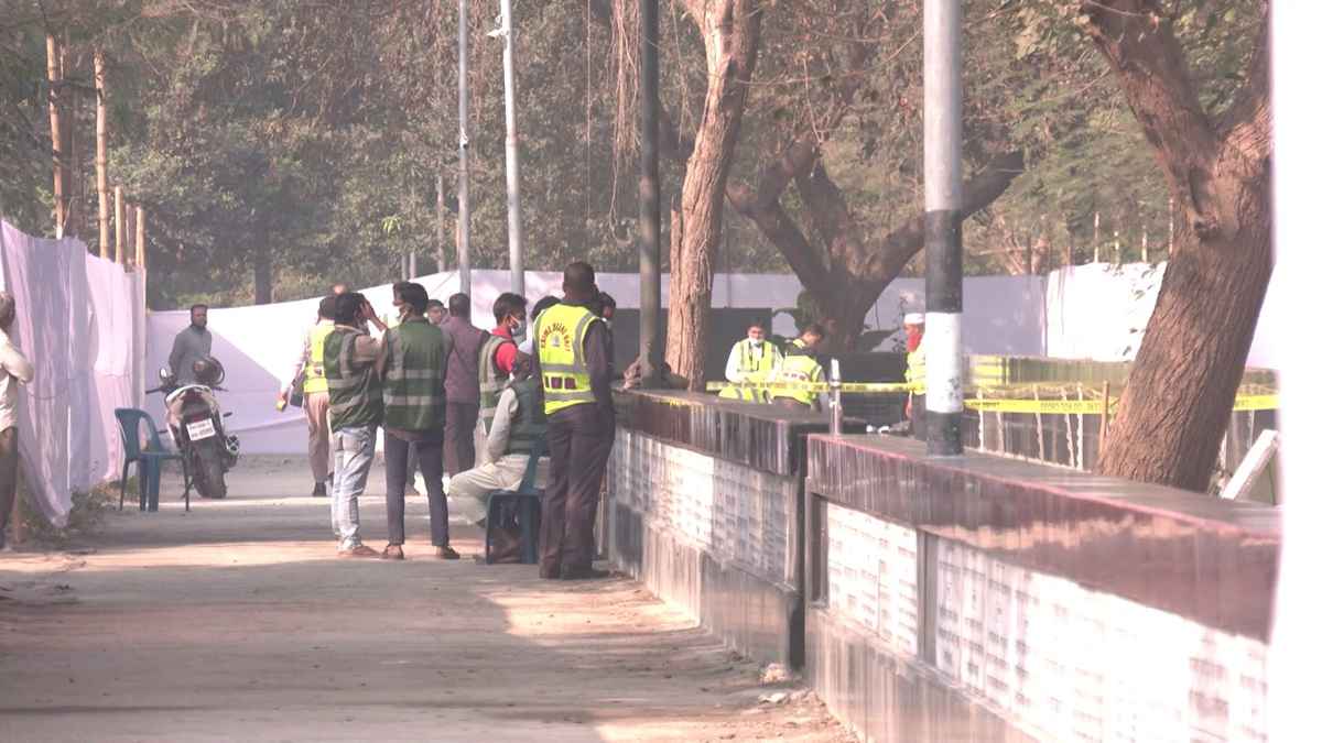 রায়েরবাজারে দাফন করা আরো ৮ জুলাই শহীদের পরিচয় শনাক্ত