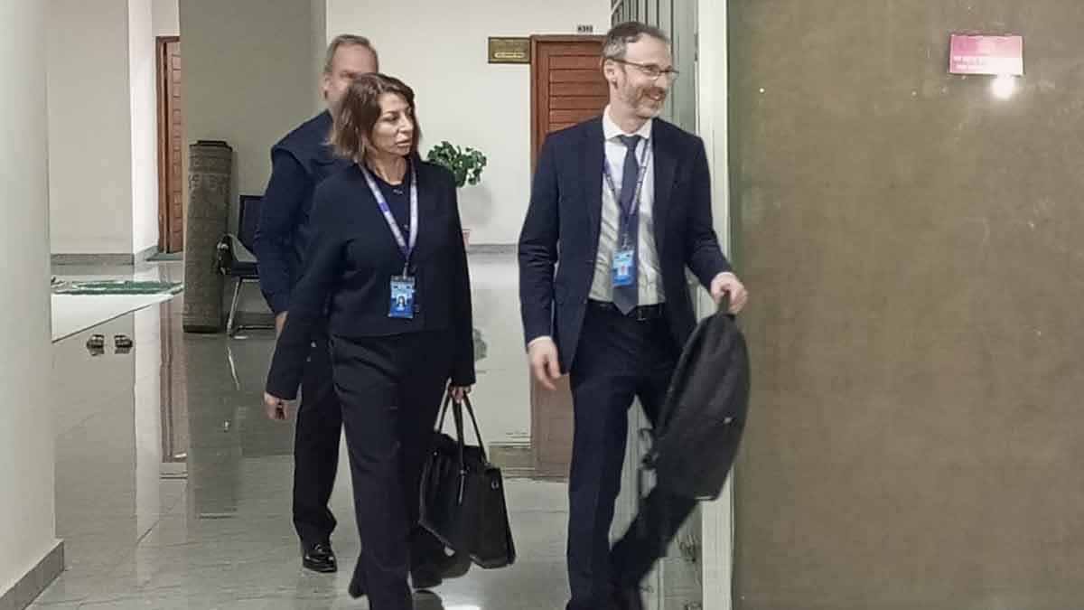 ইউরোপীয় ইউনিয়নের সঙ্গে বৈঠকে ইসি