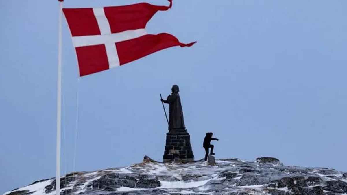 রাশিয়া বা চীনের আগেই আমরা গ্রিনল্যান্ড দখলে নেব: ট্রাম্প