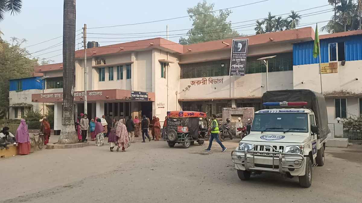 জয়পুরহাটে পিকআপ-সিএনজি মুখোমুখি সংঘর্ষে ব্যবসায়ীর মৃত্যু