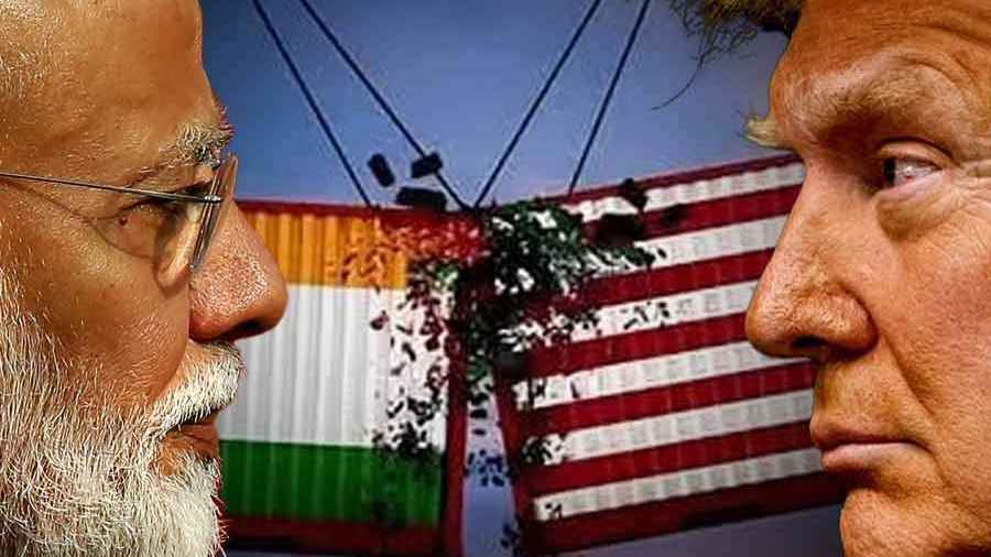 ভারতের ঘাড়ে ৫০০ শতাংশ শুল্কের খাঁড়া ঝুলছে! 