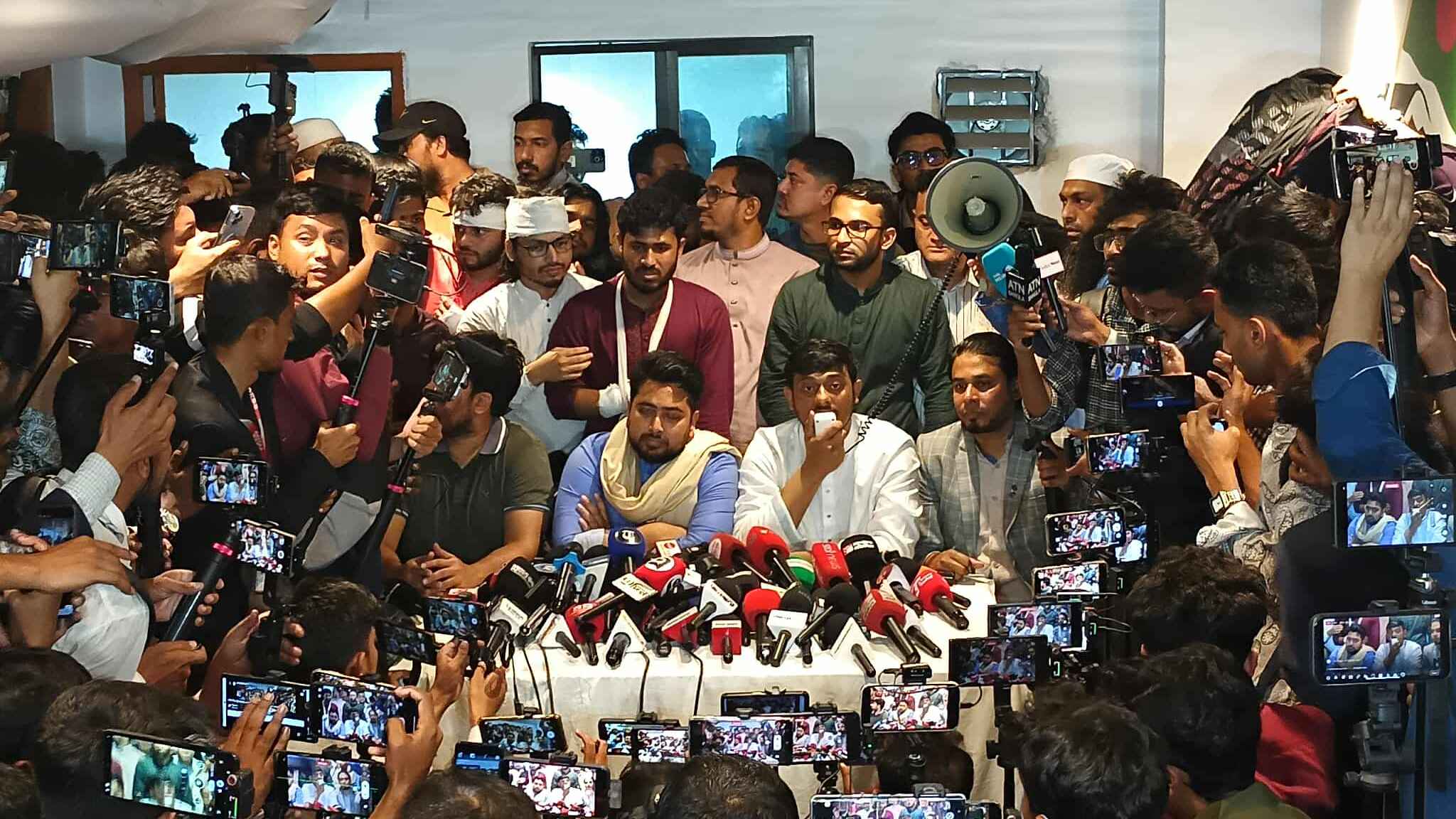 তারেক রহমানের সম্মতিতেই পাটওয়ারীর ওপর হামলা: নাহিদ