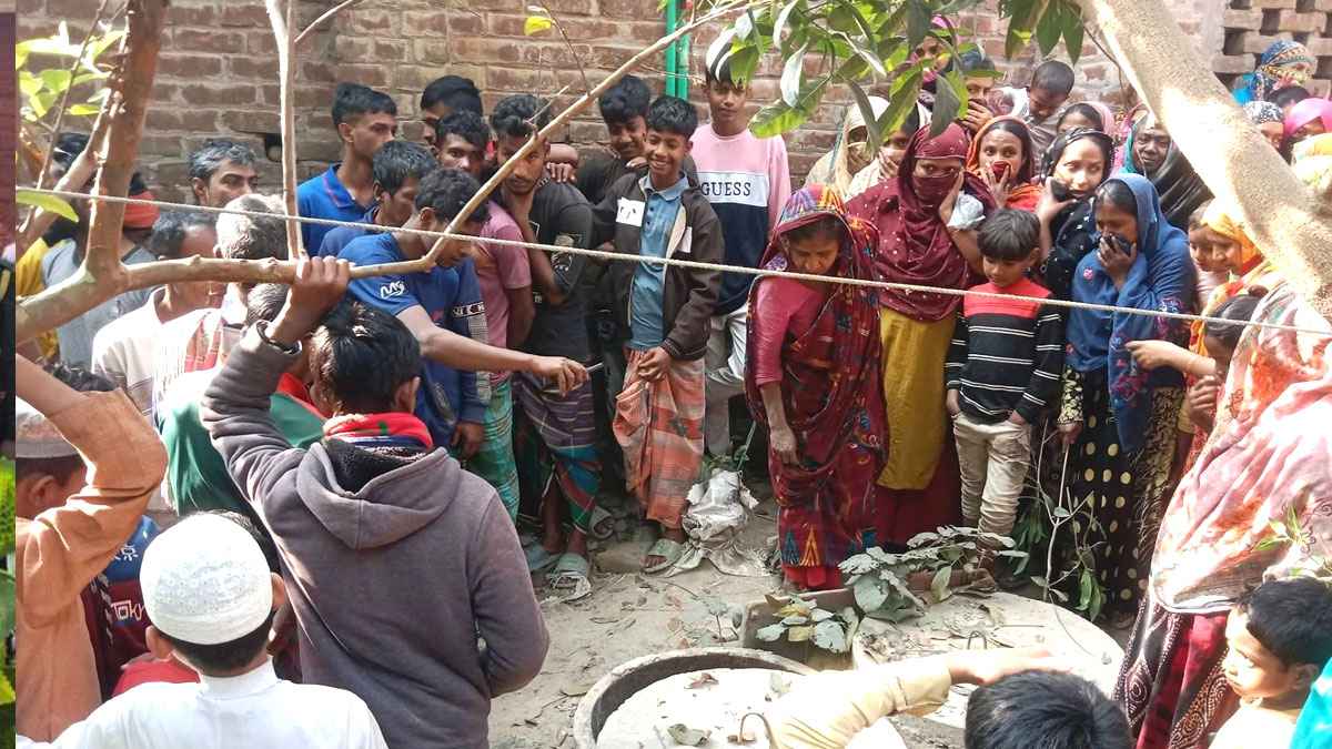 নওগাঁয় সেপটিক ট্যাংক থেকে অজ্ঞাত নারীর মরদেহ উদ্ধার