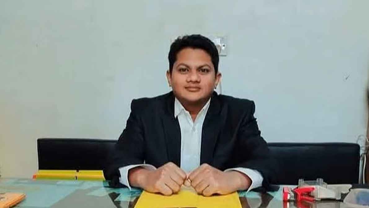 বাইকে প্রাইভেটকারের ধাক্কা নিয়ে তর্ক, ঘুষিতে প্রাণ গেল আইনজীবীর