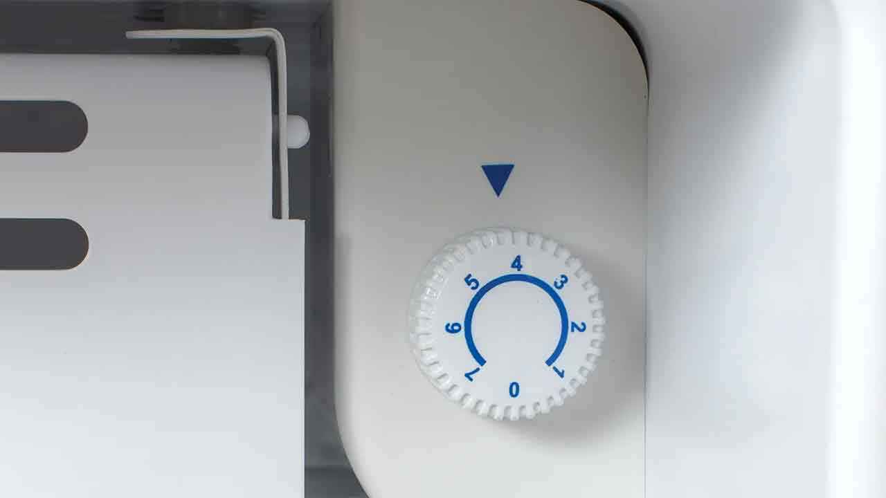 শীতকালে ফ্রিজের তাপমাত্রা কত রাখা উচিত?