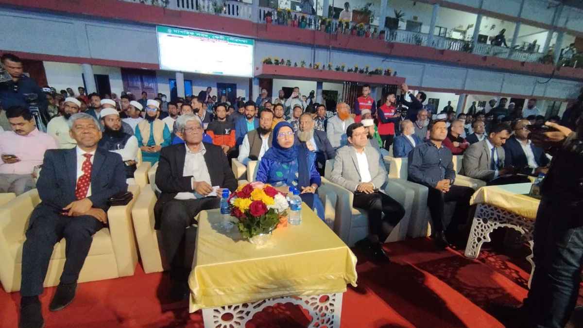 সংস্কার বাস্তবায়নে গণভোটে ‘হ্যাঁ’ ভোটের আহ্বান অর্থ উপদেষ্টার