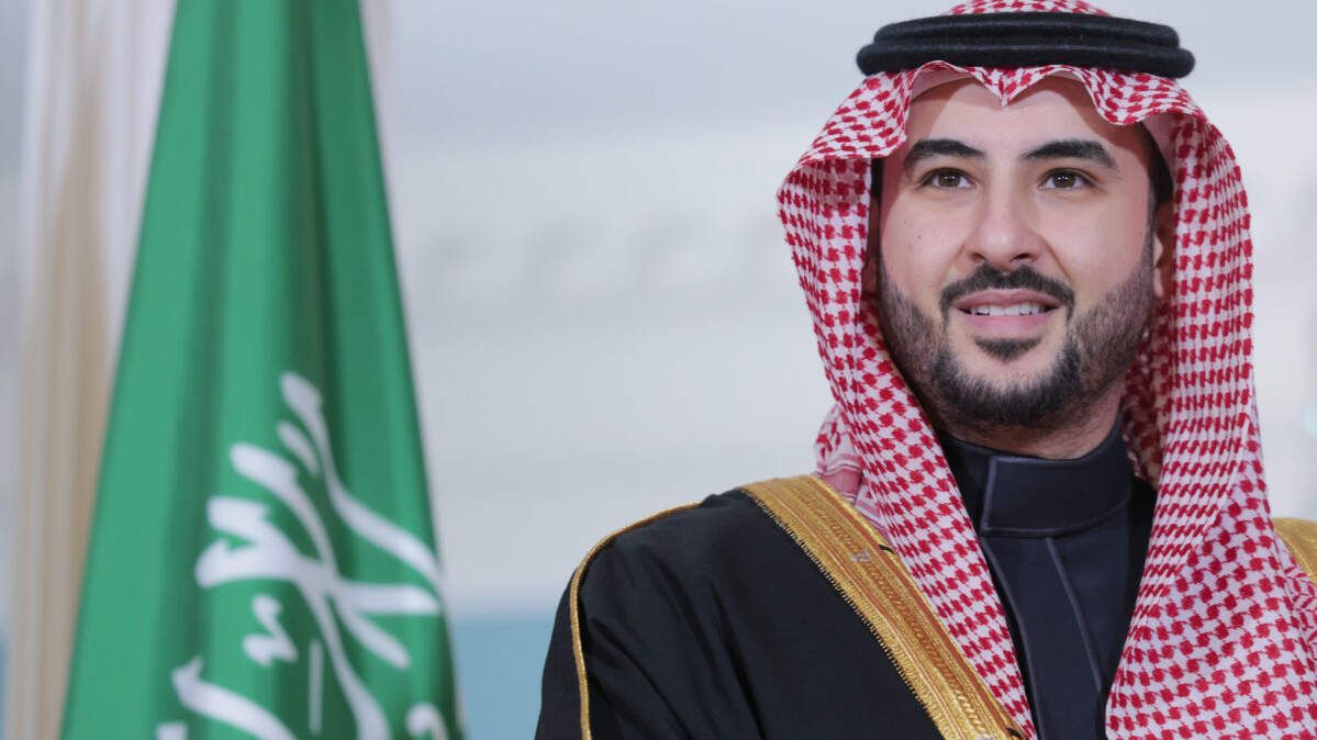 ইরানে হামলা চালাতে যুক্তরাষ্ট্রকে উসকানি দিলেন সৌদি প্রতিরক্ষামন্ত্রী