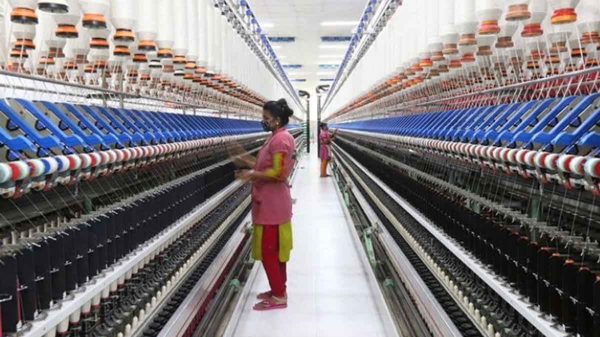 দেশীয় কটন সুতা শিল্প সুরক্ষায় বন্ড সুবিধা প্রত্যাহারের প্রস্তাব