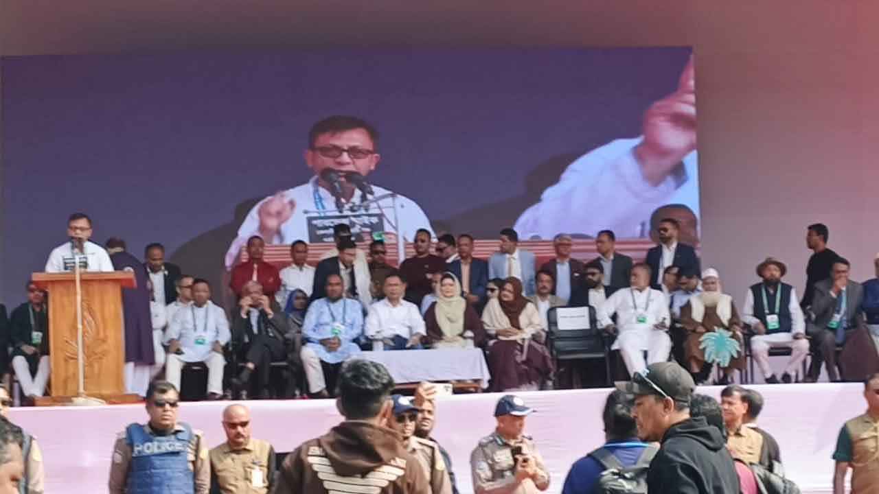 সিলেটের সমাবেশ মঞ্চে তারেক রহমান