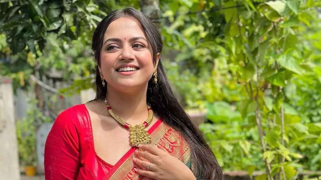 রাস্তায় মদ্যপের দ্বারা হেনস্তার শিকার স্বামীসহ অভিনেত্রী 