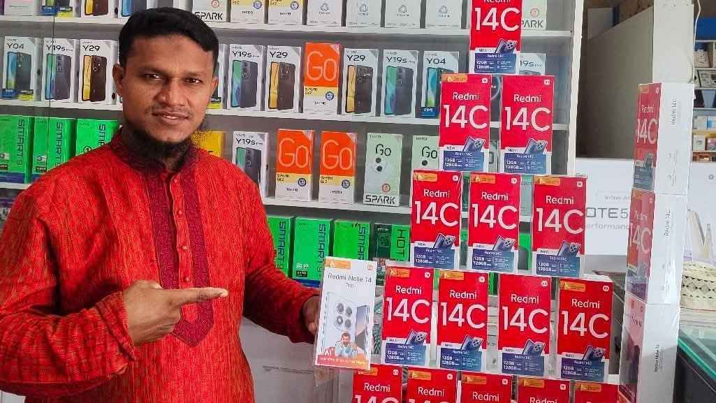 খুলনায় ট্রাকের ধাক্কায় ফোন ব্যবসায়ী নিহত