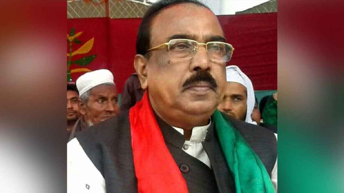 ফরিদপুরে ডিবির হাতে আ. লীগ নেতা গ্রেফতার