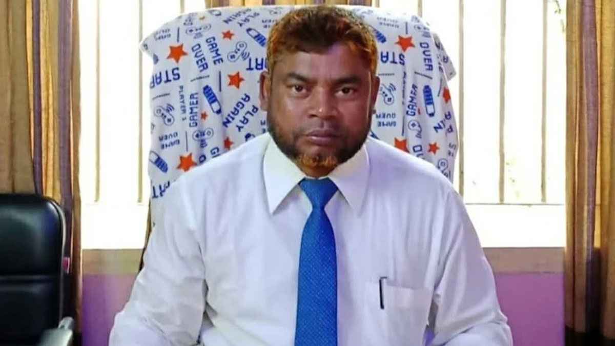 পরিষদে অনুপস্থিত চেয়ারম্যান, চরম ভোগান্তিতে ইউনিয়নবাসী