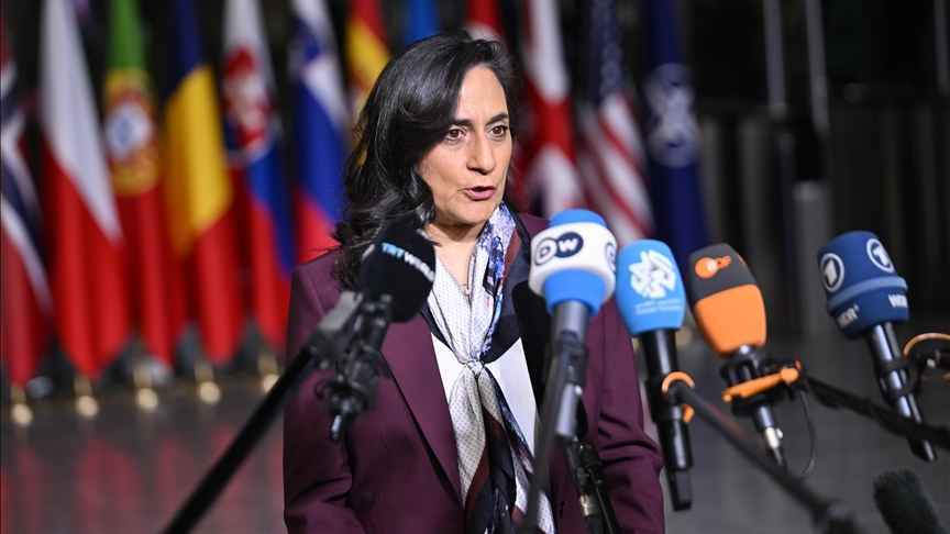 ট্রাম্পকে আন্তর্জাতিক আইন মেনে চলতে বলল কানাডা