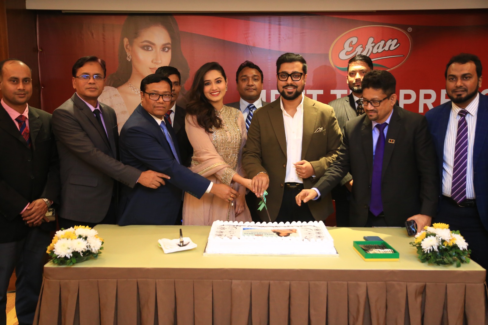 ce4ddea6-873d-4f13-b92c-5b9b0eeefd2b