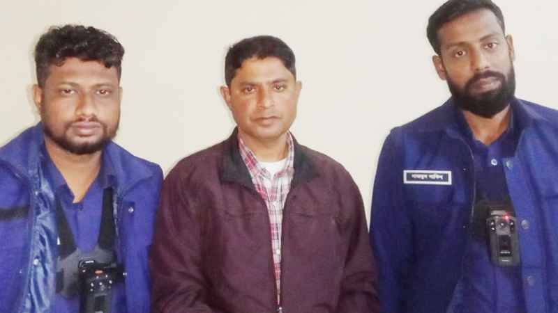 চাঁদপুরে আওয়ামী লীগ নেতা গ্রেফতার