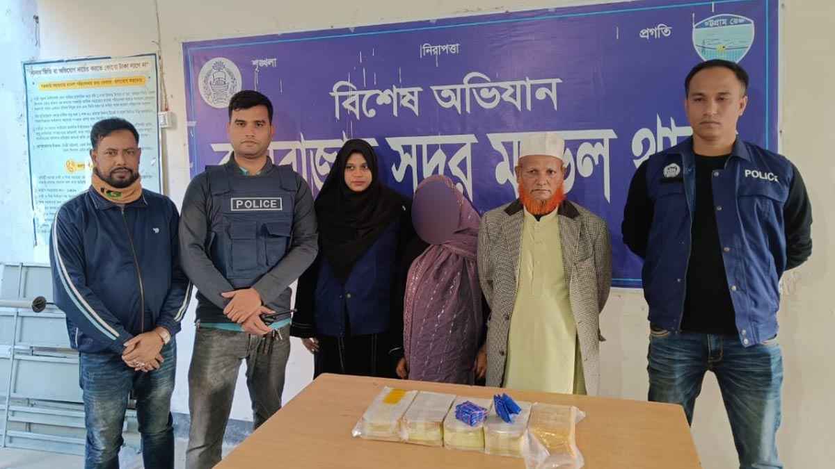 কক্সবাজারে ৫০ হাজার ইয়াবাসহ গ্রেফতার ২  