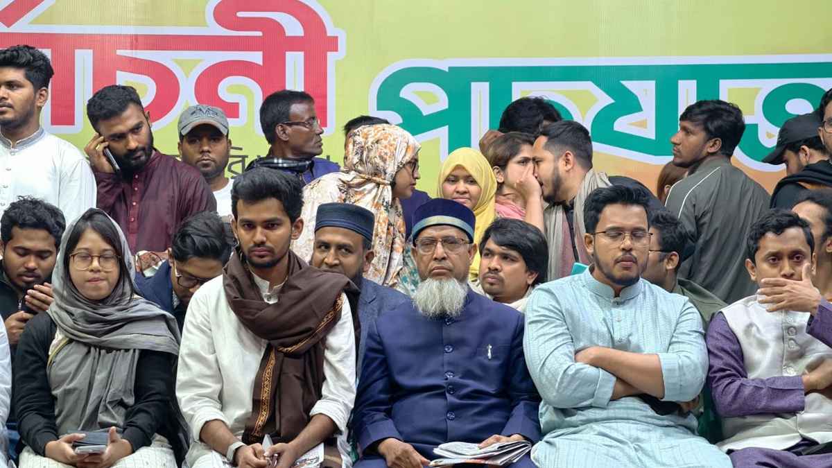 ফ্যামিলি কার্ডের কথা বলে মানুষকে বিভ্রান্ত করা হচ্ছে: আসিফ মাহমুদ
