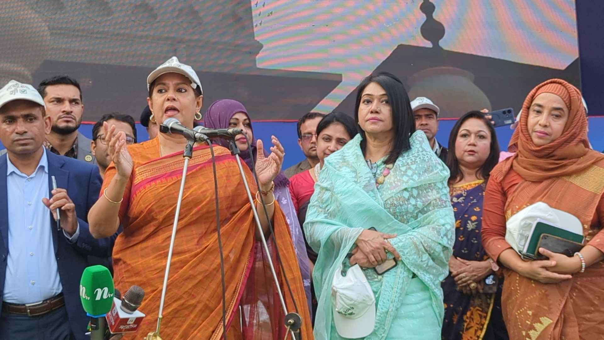 জুলাই শহীদদের প্রতি সম্মান দেখিয়ে গণভোটে ‘হ্যাঁ’ ভোট দিন: রিজওয়ানা