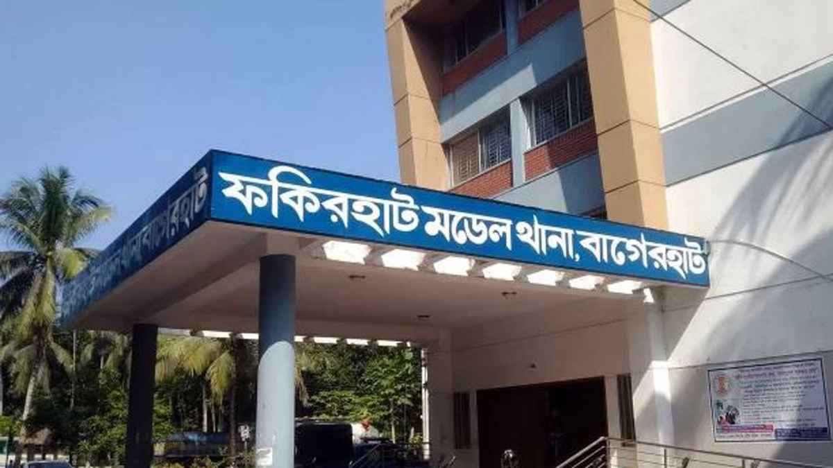 ফকিরহাটে গাছ থেকে নারীর ঝুলন্ত মরদেহ উদ্ধার