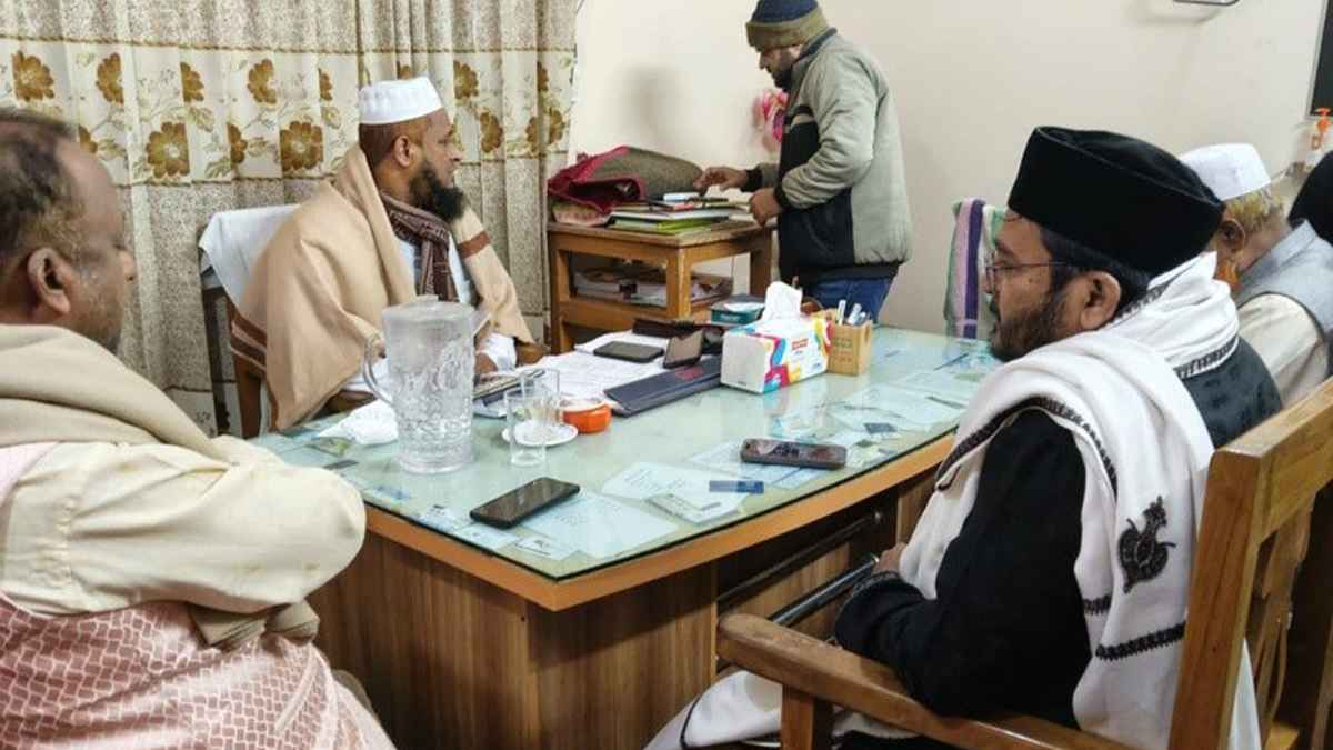 ফেনীতে জামায়াতের জেলা আমিরের সঙ্গে এবি পার্টির চেয়ারম্যানের বৈঠক