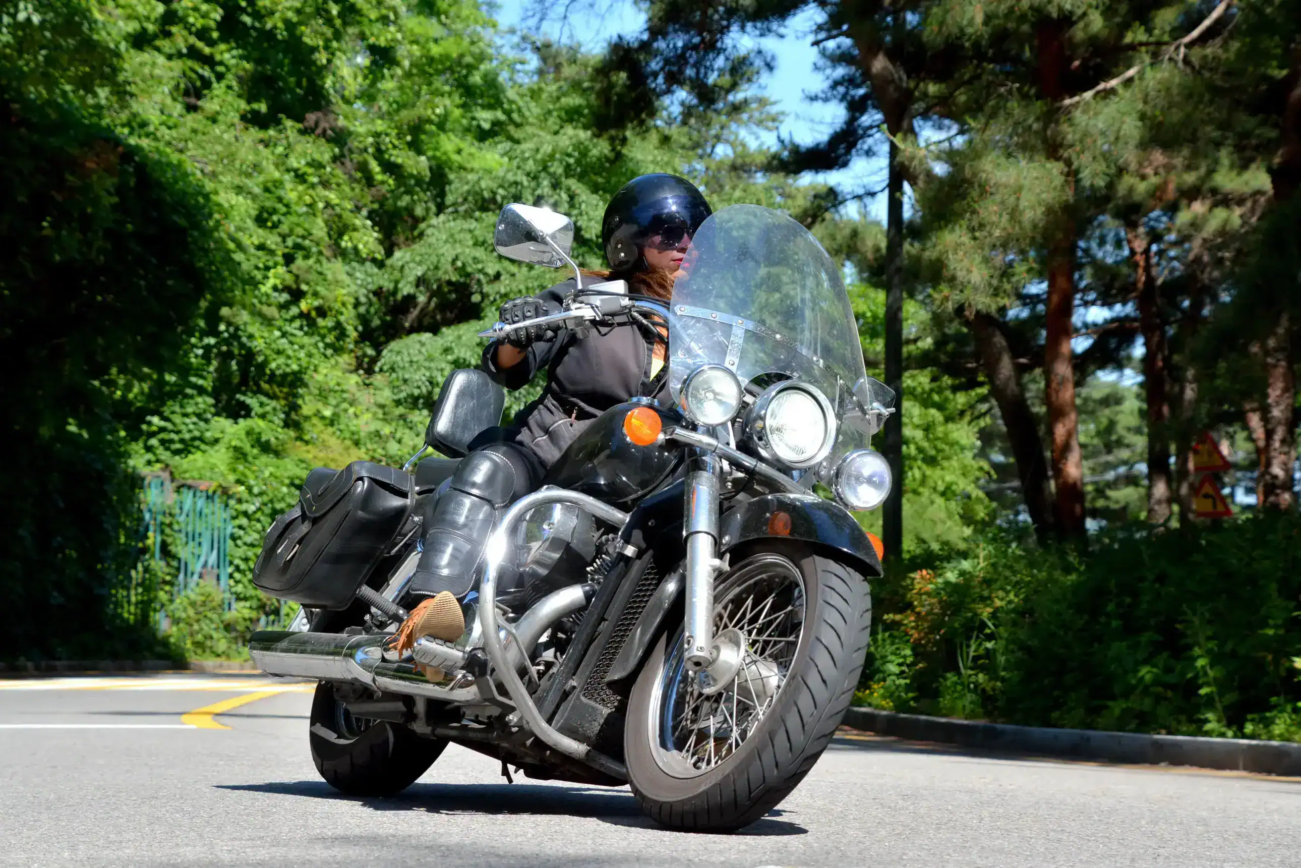 girl-biker-riding-honda-shadow-on-namsan-mountain