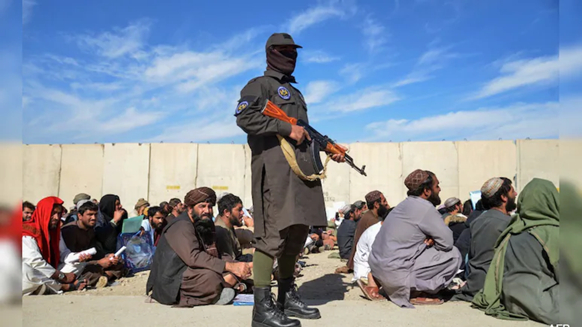 দাসপ্রথাকে বৈধতা ও আলেমদের দায়মুক্তি দিল আফগানিস্তান