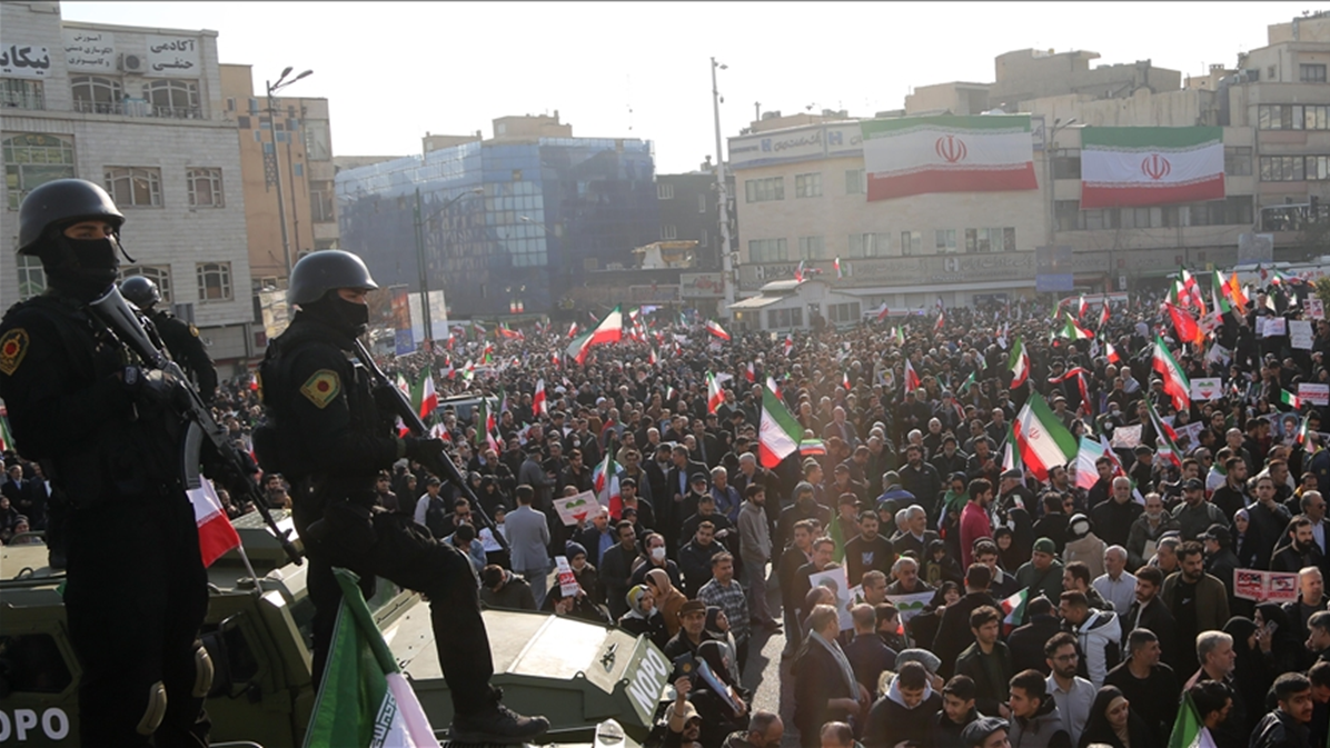 মার্কির নাগরিকদের অবিলম্বে ইরান ছাড়তে বলল যুক্তরাষ্ট্র