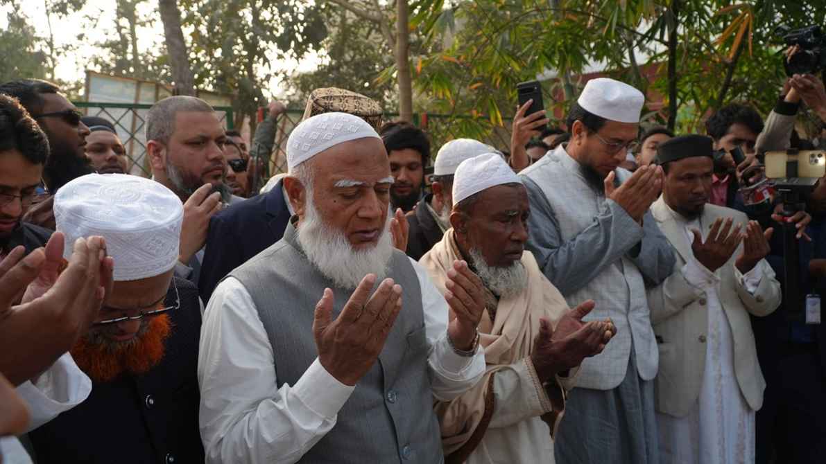 রংপুরে আবু সাঈদের কবর জিয়ারত করলেন জামায়াত আমির