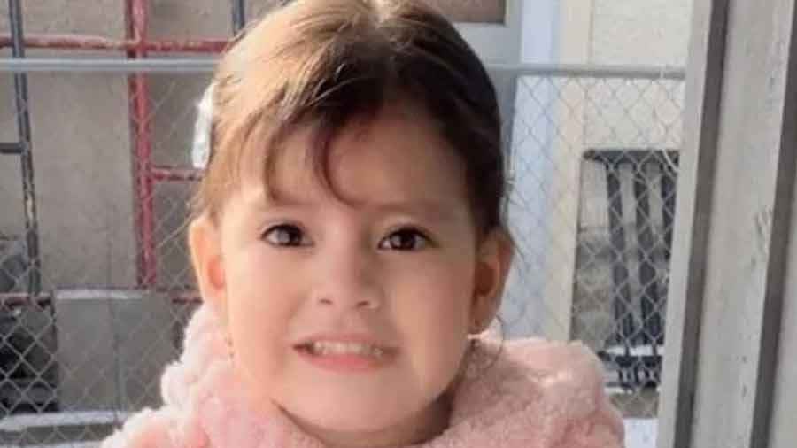 বাবার সঙ্গে দুই বছরের কন্যাকেও ডিটেনশন সেন্টারে!