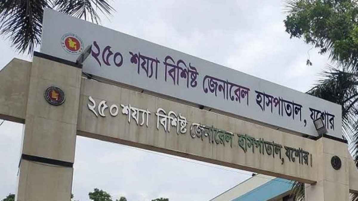বিয়ের দাওয়াত না দেওয়াতে অবসরপ্রাপ্ত সেনাসদস্যকে জখম