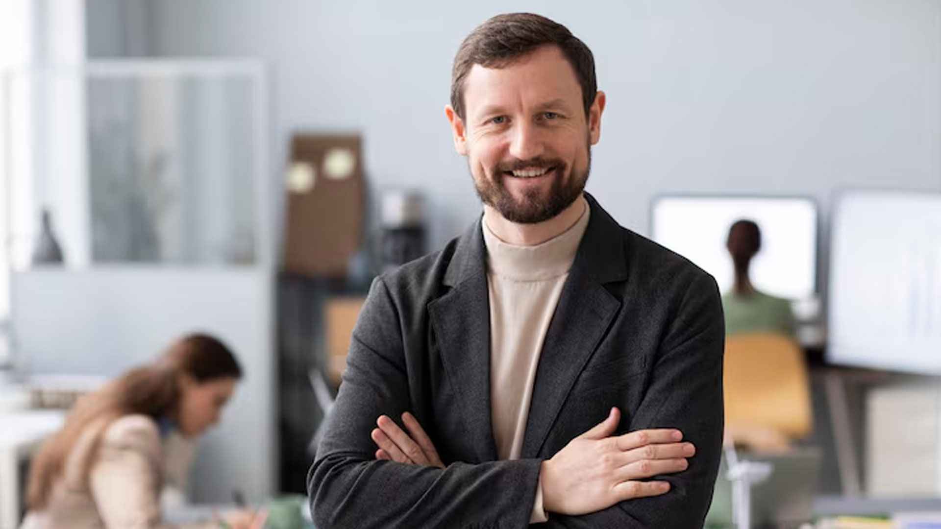 বম্বে সুইটসে নিয়োগ, যোগ্যতা স্নাতক পাস