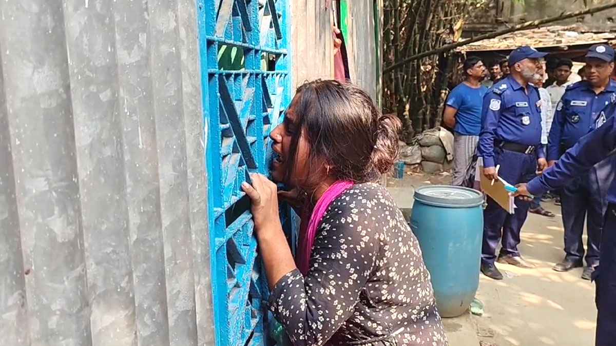 মুন্সিগঞ্জে ভাড়া বাড়ি থেকে মা-মেয়ের রক্তাক্ত মরদেহ উদ্ধার